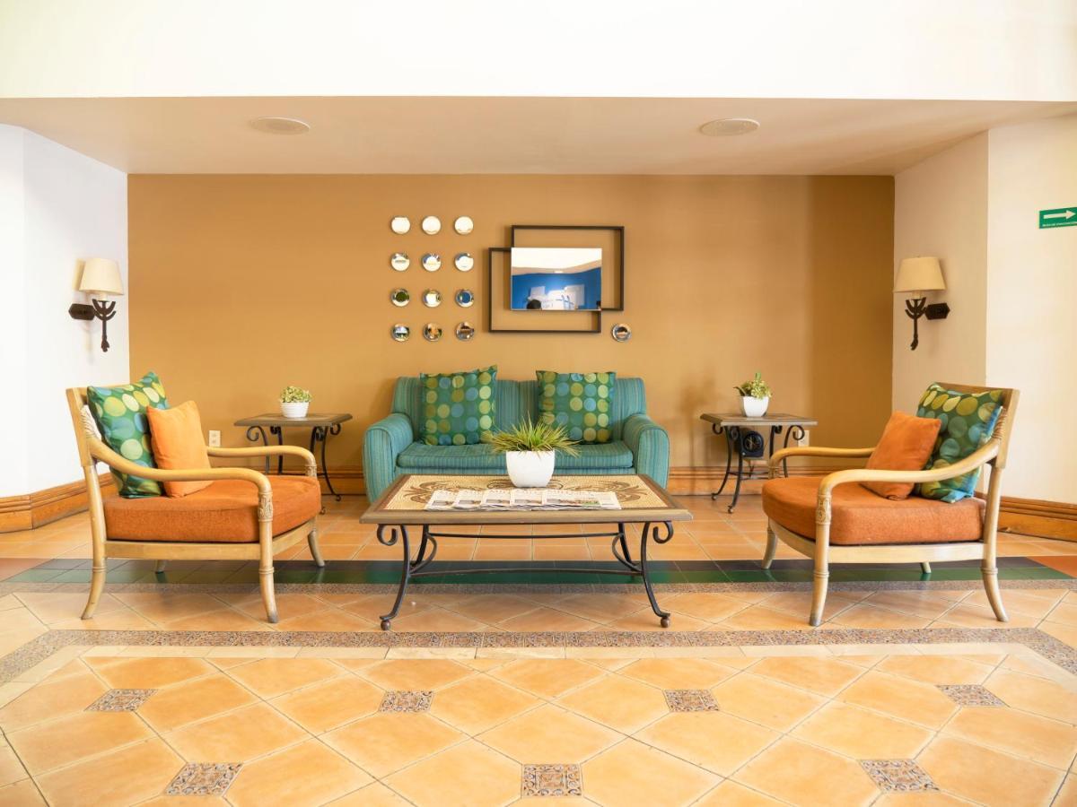 Holiday Inn Express Torreon By Ihg Экстерьер фото