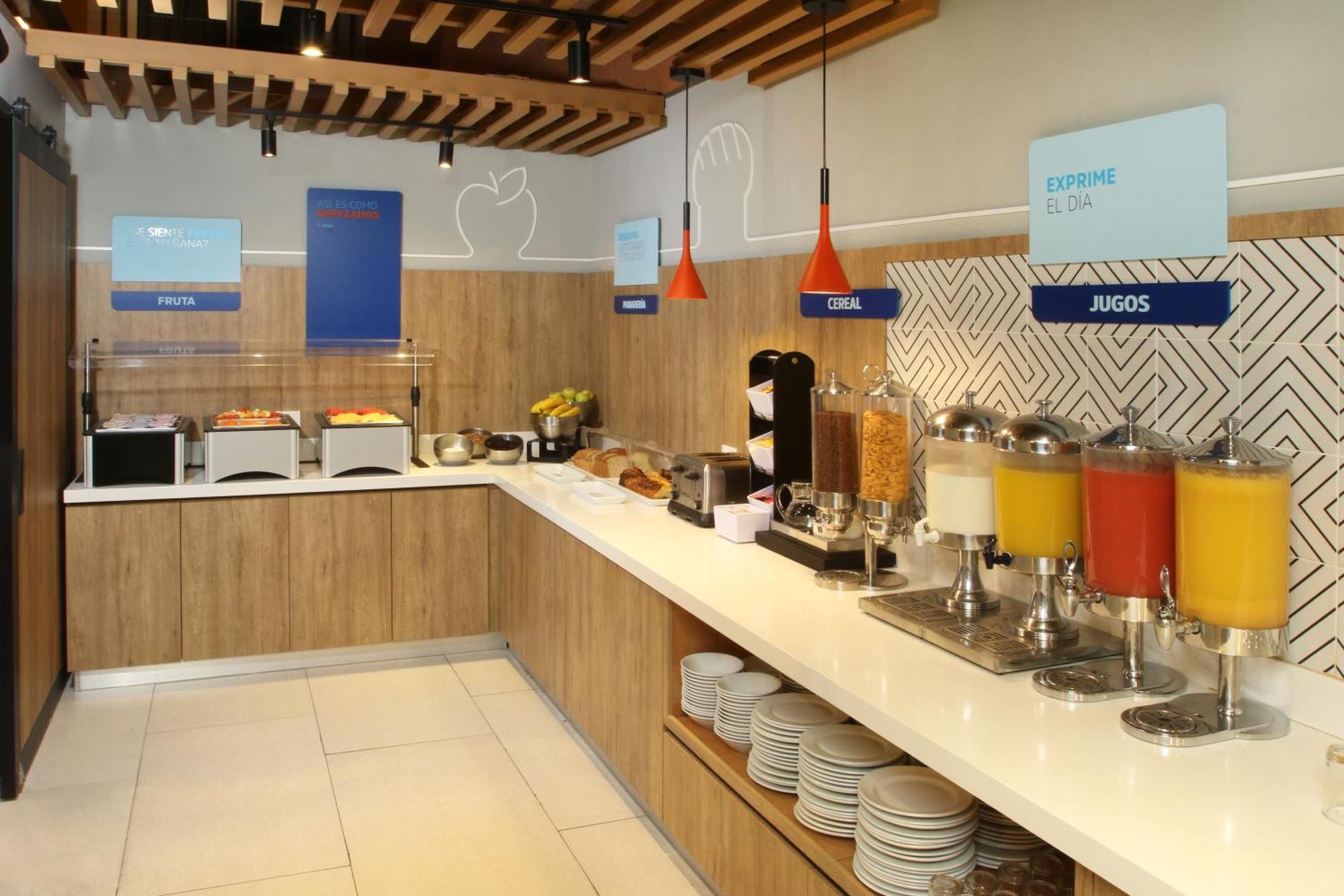 Holiday Inn Express Torreon By Ihg Экстерьер фото