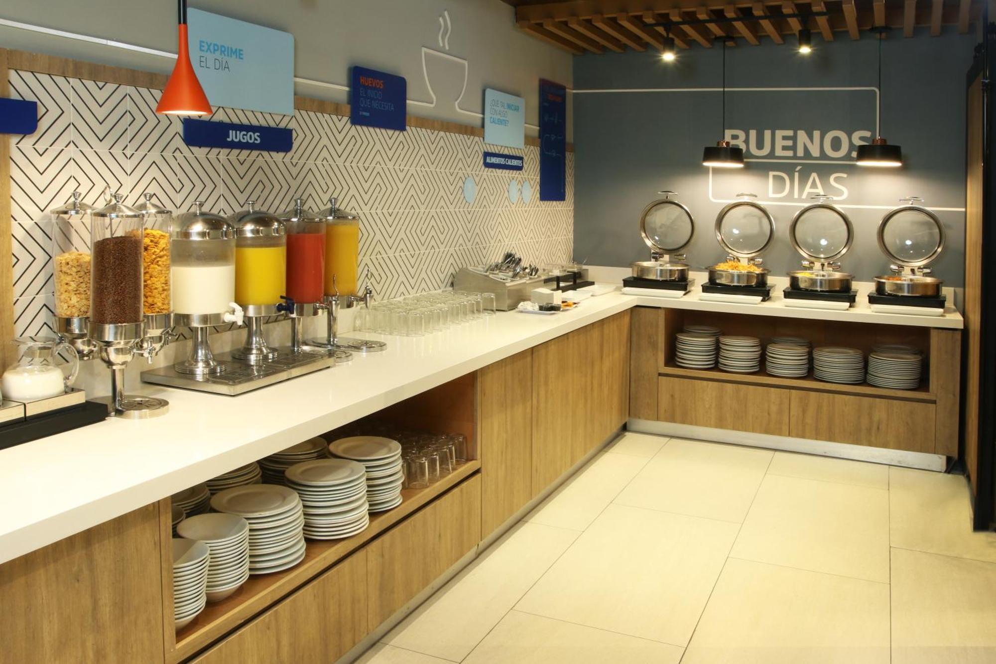 Holiday Inn Express Torreon By Ihg Экстерьер фото